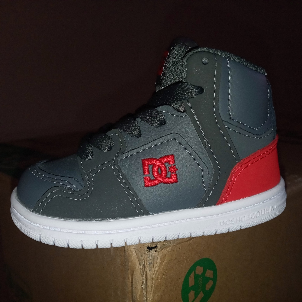 DC kids shoes
